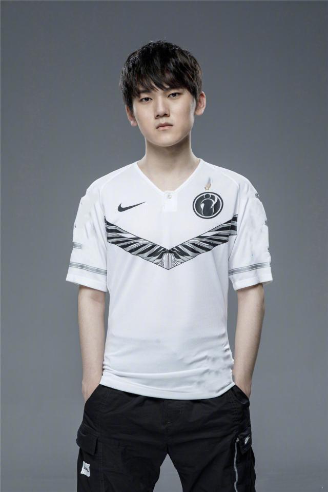 【战报】王者荣耀2020KPL秋季赛，成都AG超玩会 3：0 DYG锁定季后赛！